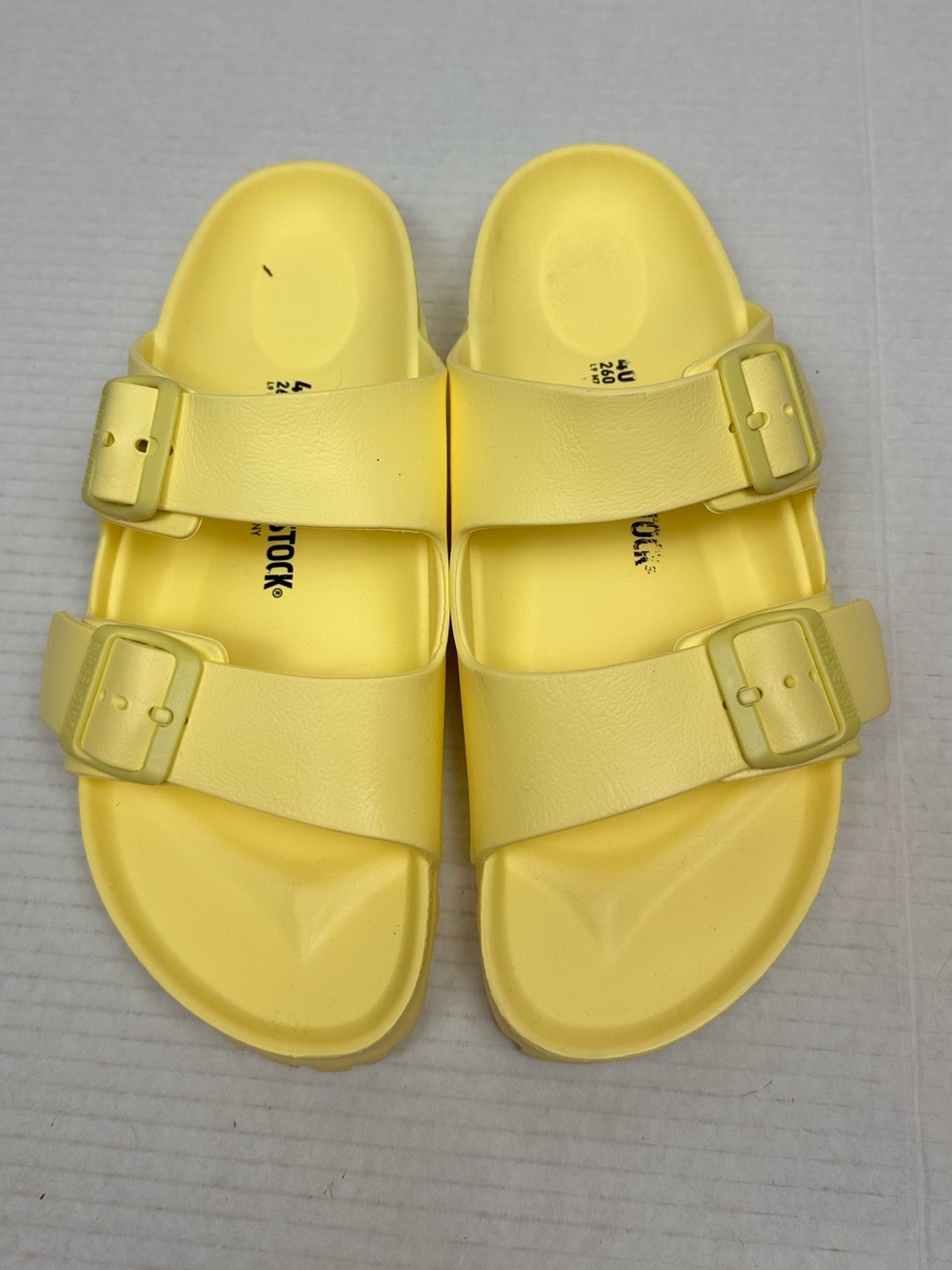 Birkenstock Arizona EVA candy pink Women's Size EU 40 - US 9.0 - Picture 1 of 12